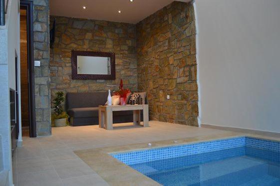 Stone Suites Пефкохори Екстериор снимка